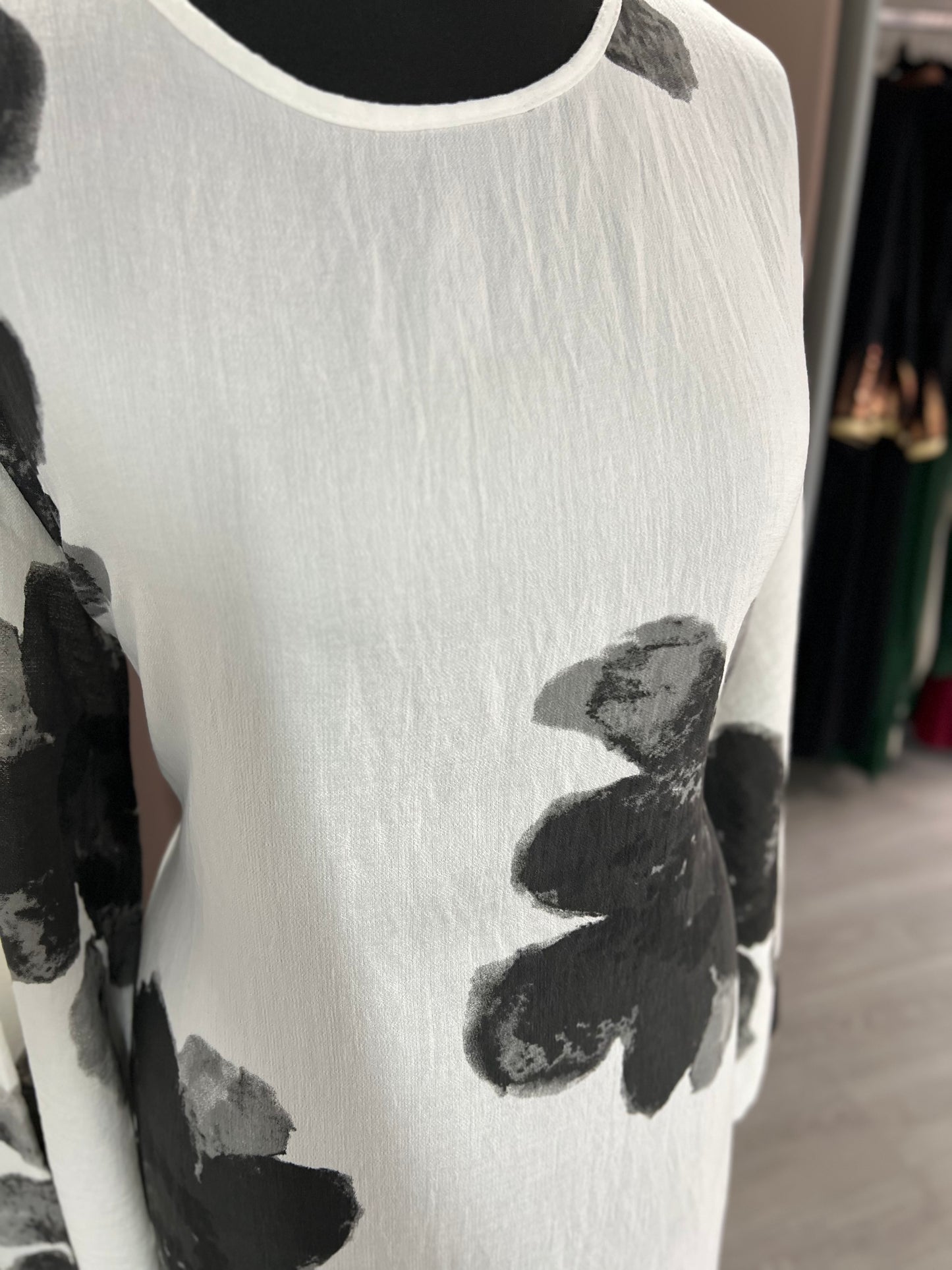 Vestido cruzado negro