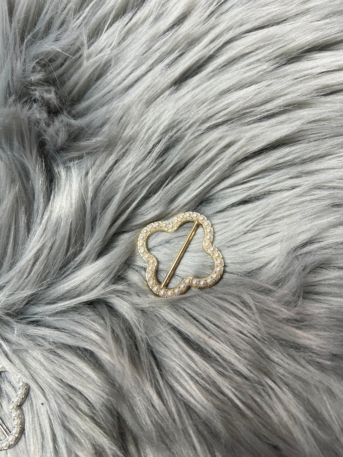 Broche