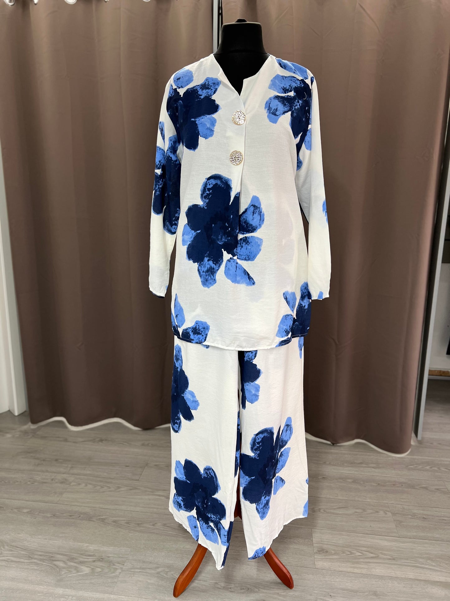 Conjunto flora azul