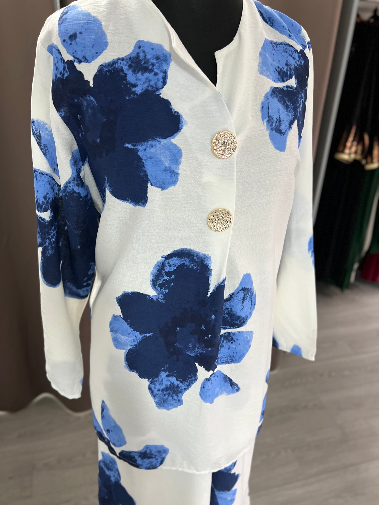 Conjunto flora azul