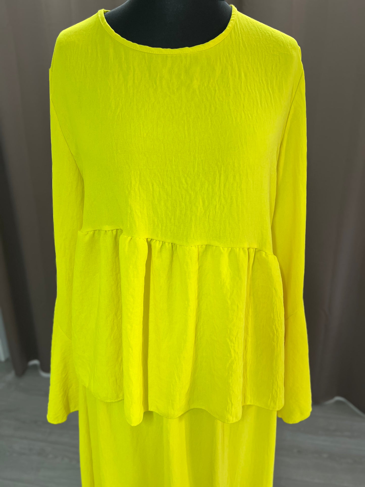 Conjunto falda amarillo