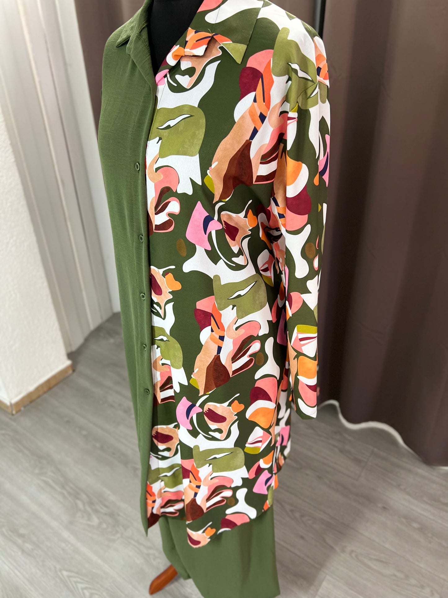 Conjunto estampado verde
