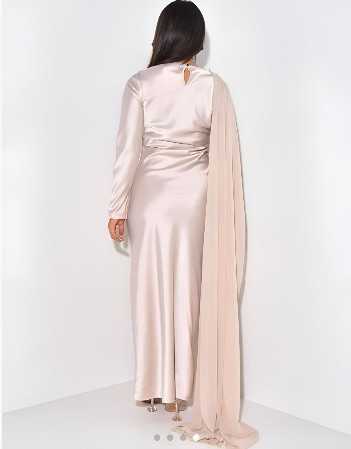 Vestido tul beige
