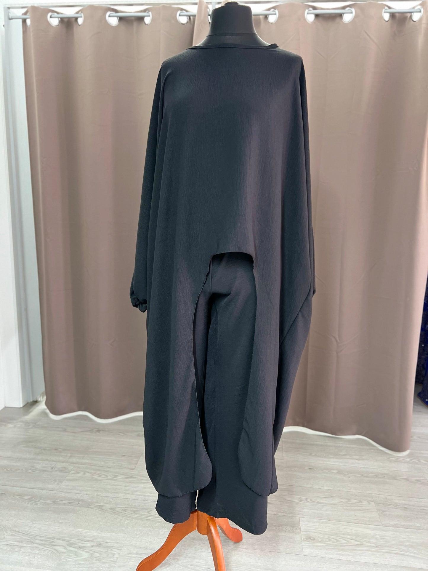 Conjunto pantalón negro