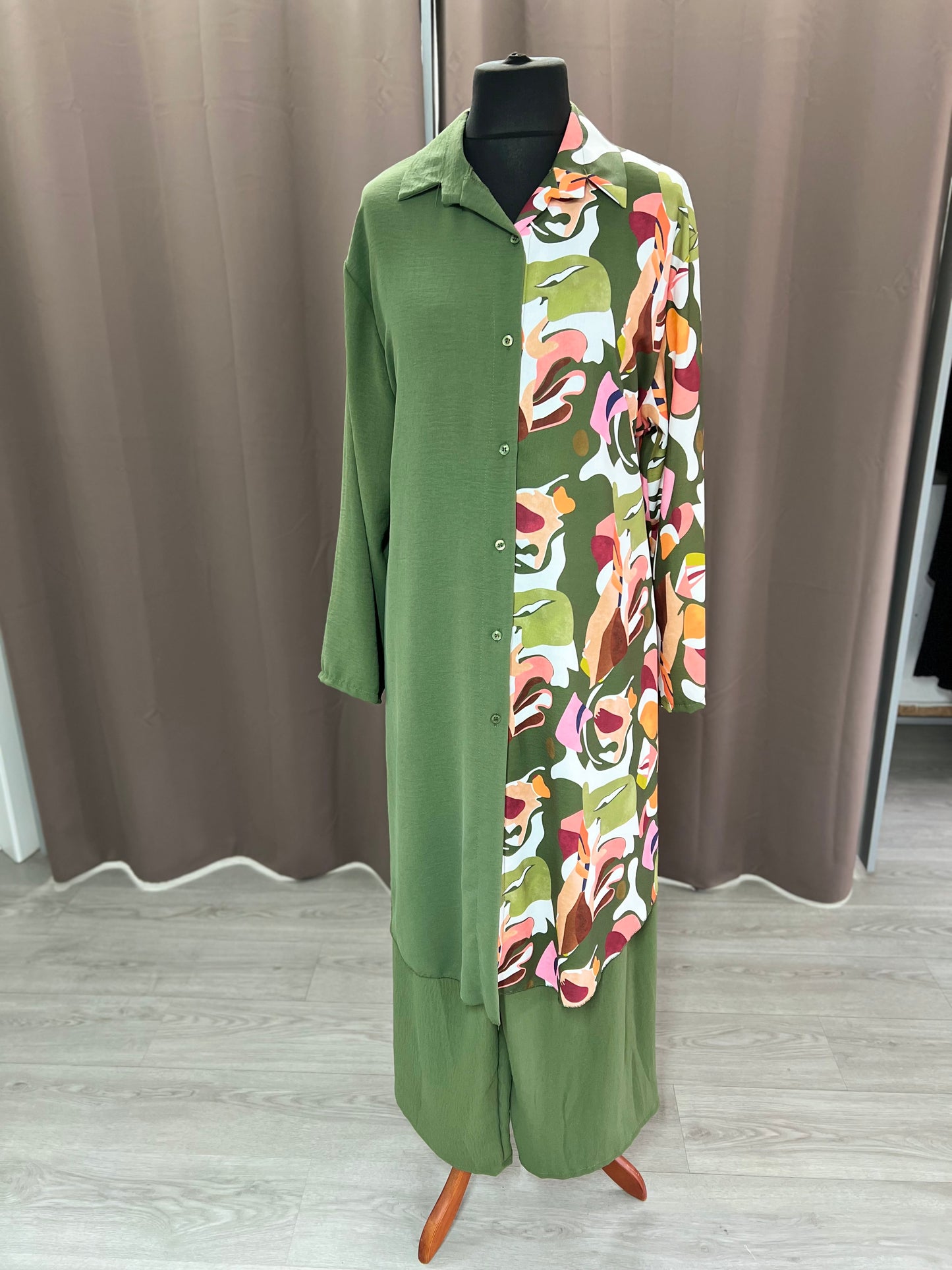 Conjunto estampado verde