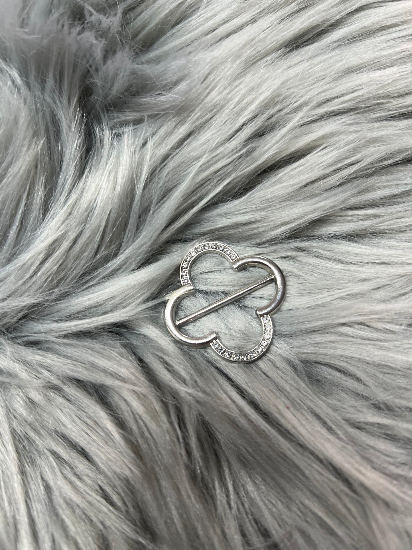 Broche