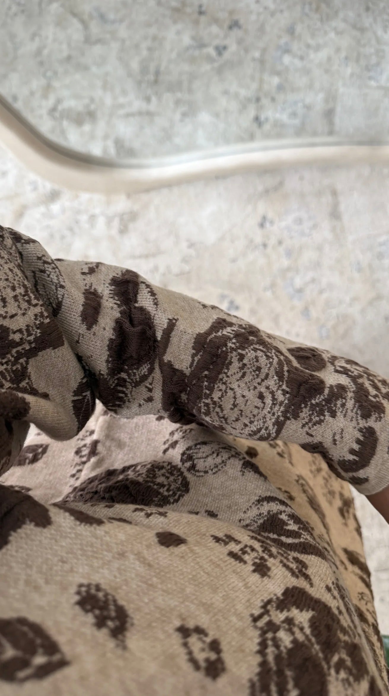 Conjunto floral Castaño