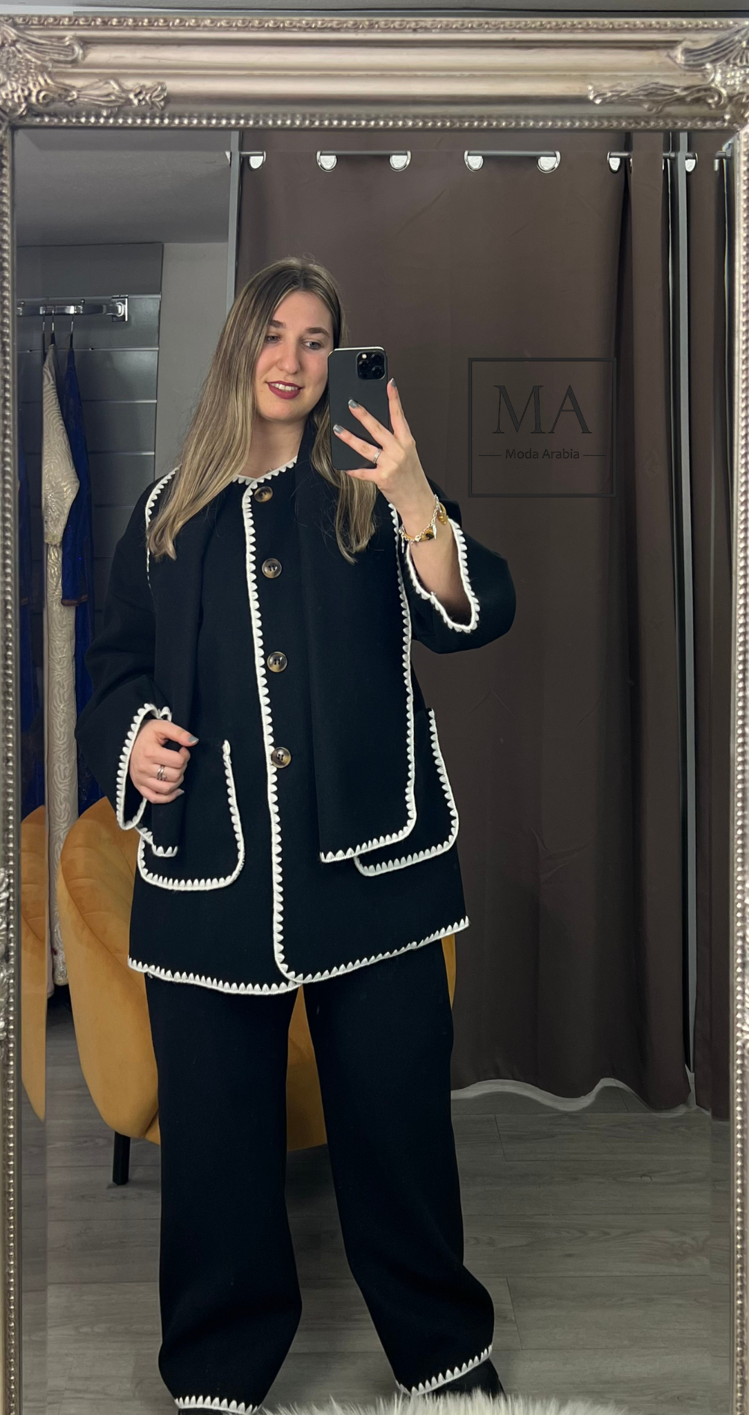 Conjunto con bufanda Negro