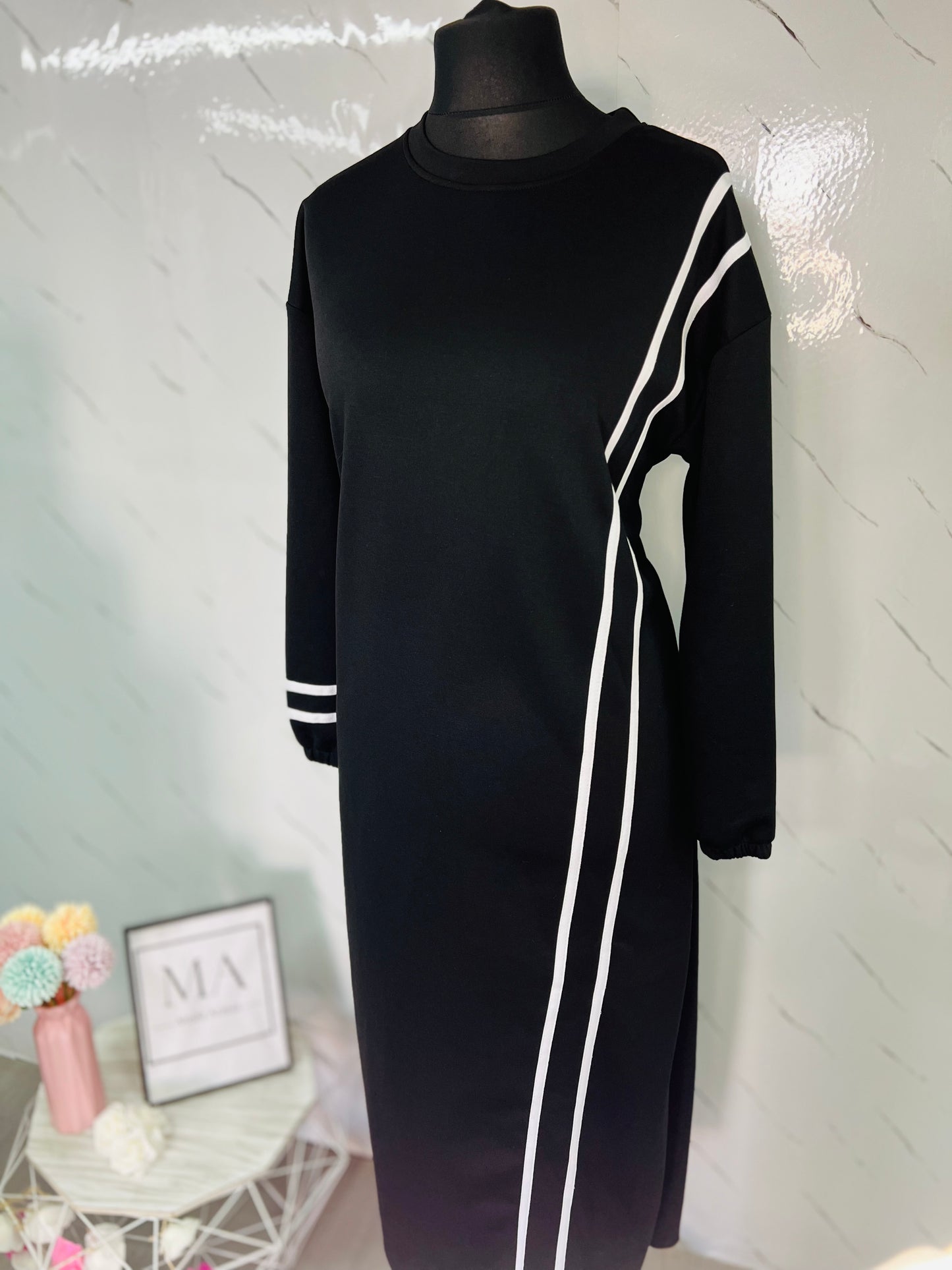 Vestido sudadera rayas blancas