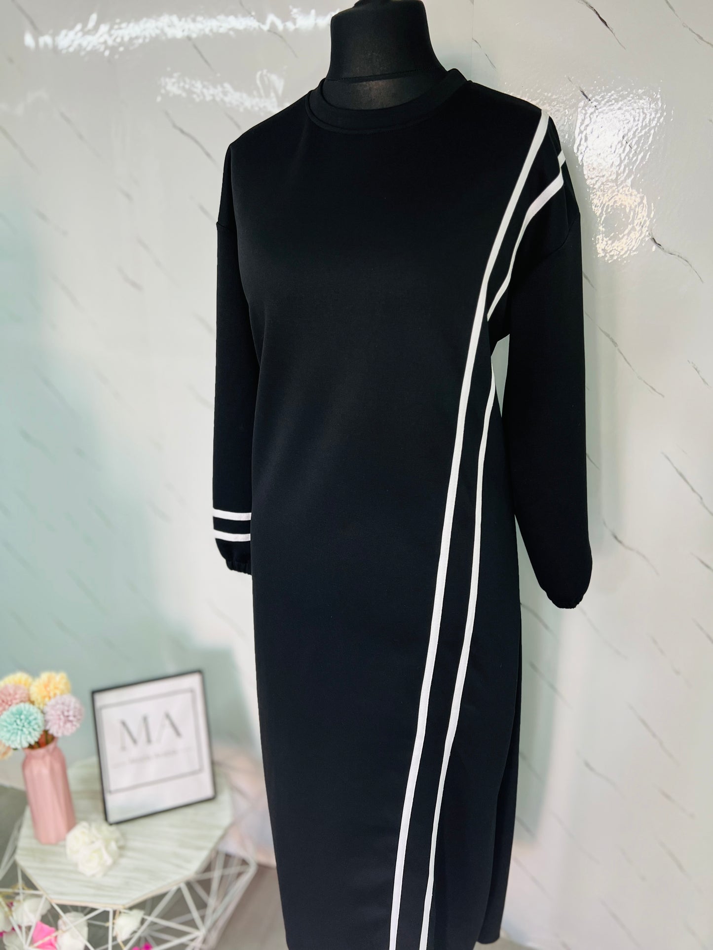 Vestido sudadera rayas blancas