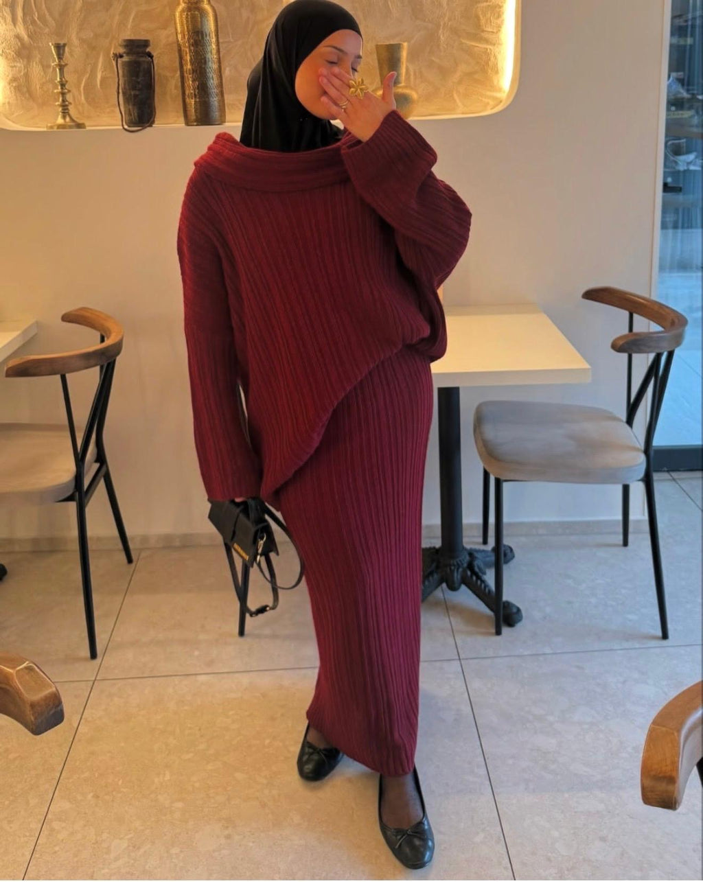 Conjunto de punto: Cuello barco + Falda Borgoña